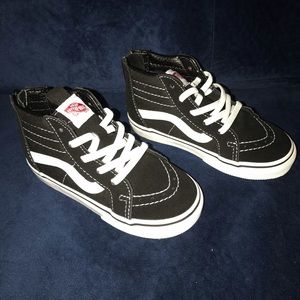 Brand new ...never worn toddler Vans size 9.5